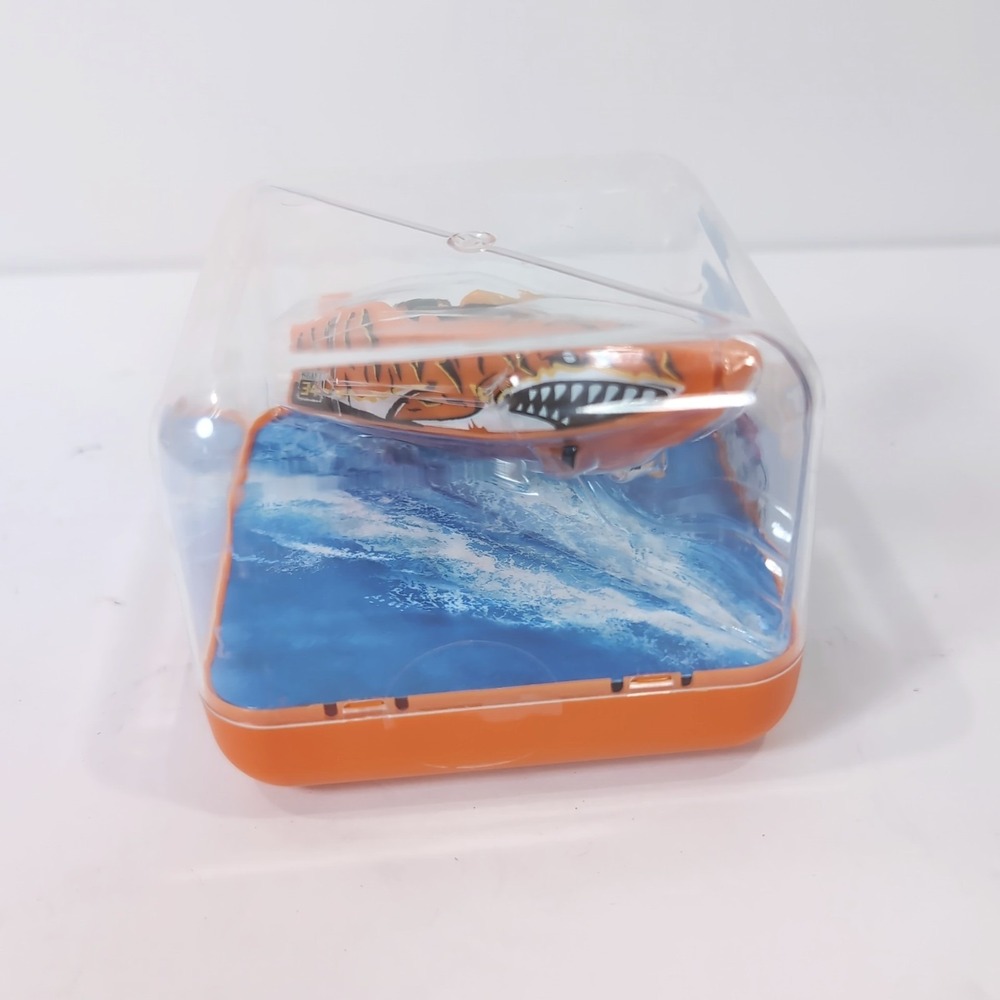 Zuru Robo Alive Robo Boat Orange Robotic Water Activated Shark Face - Picture 4 of 8